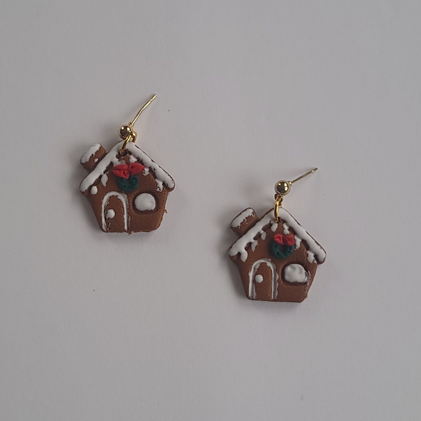 GINGERBREAD HOUSE