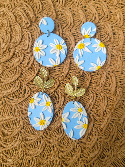 DAISY DANGLES