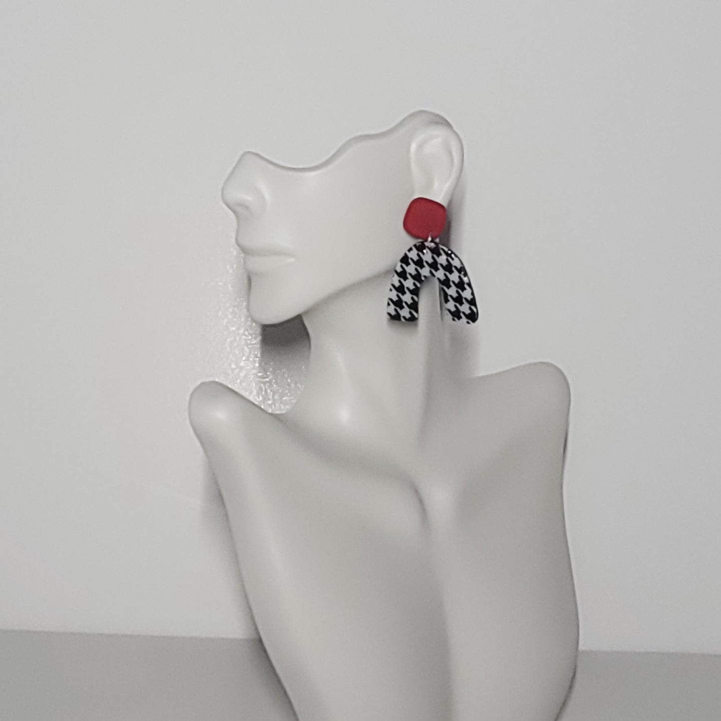 HOUNDSTOOTH DANGLES