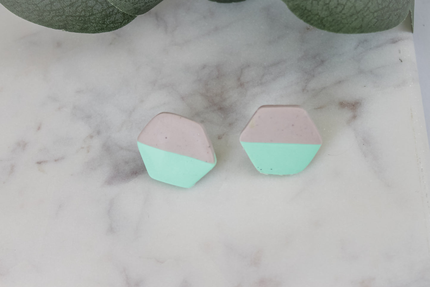 DOUBLE COLORED STUDS