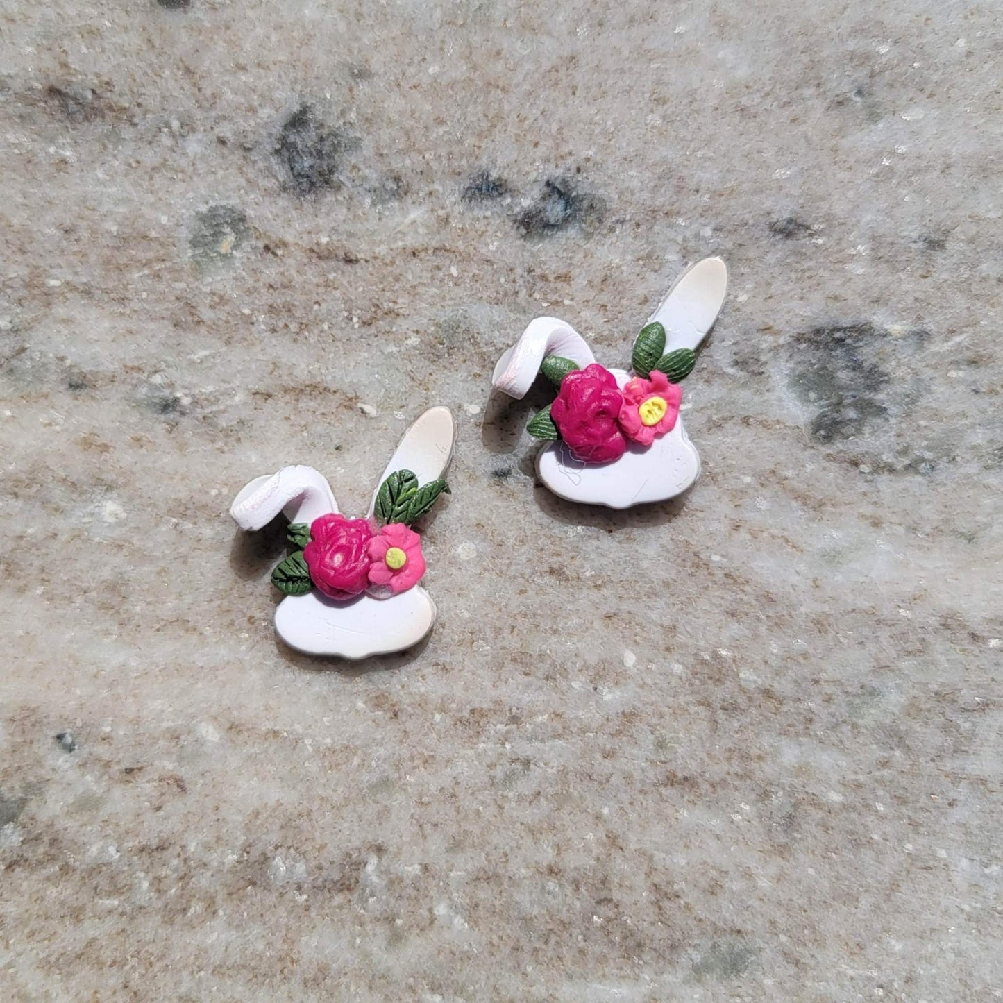 EASTER STUDS
